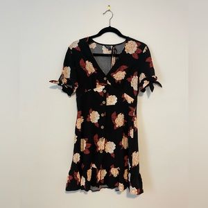 Miss Selfridge Floral Dress w/ Waist Tie Size 8